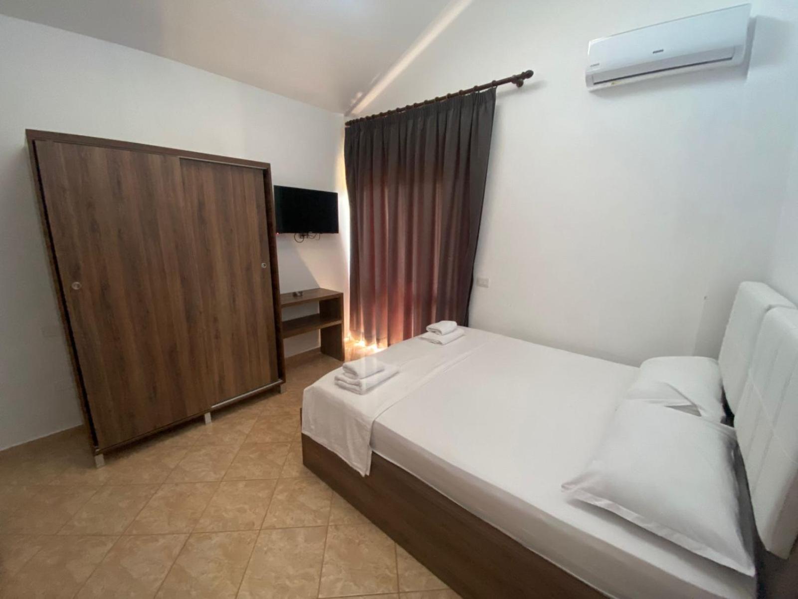 Sunrise Hotel Orikum Zewnętrze zdjęcie