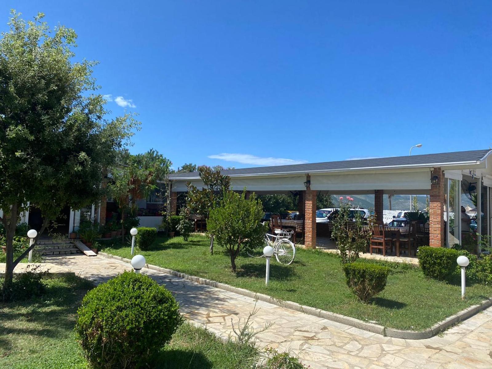 Sunrise Hotel Orikum Zewnętrze zdjęcie