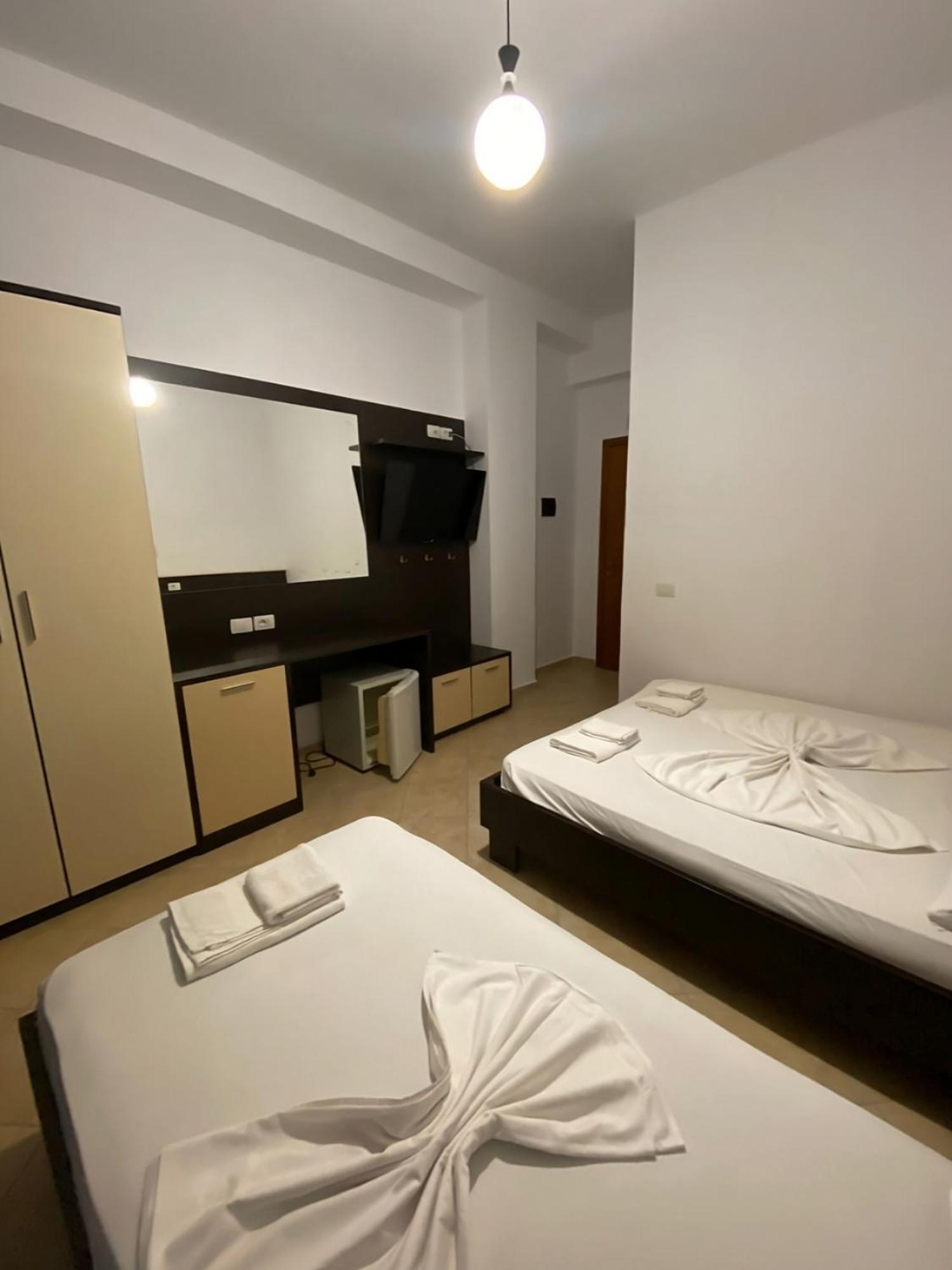 Sunrise Hotel Orikum Zewnętrze zdjęcie